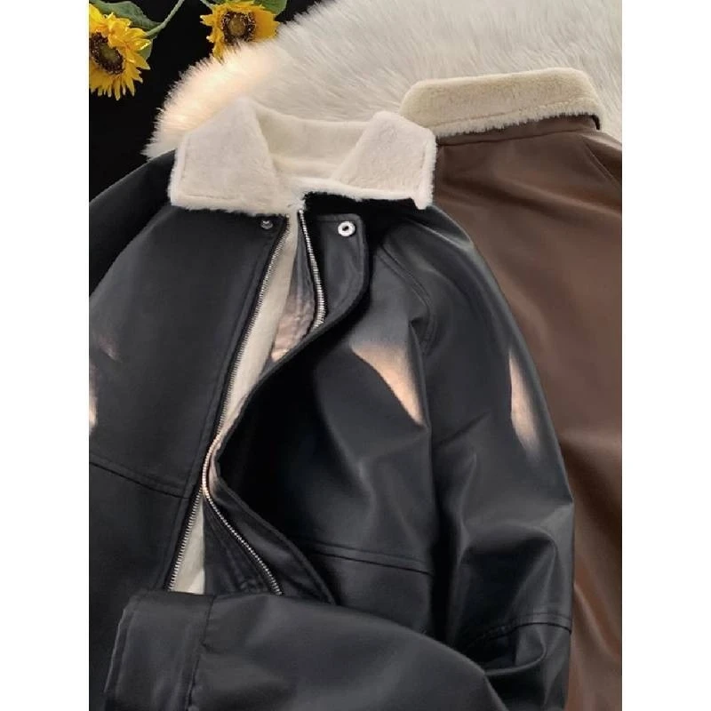 여성용 겨울 벨벳 두꺼운 PU 가죽 재킷 여성 스트리트웨어 루즈 라펠 모터사이클 재킷 레트로 스플라이스 포켓 따뜻한 코트