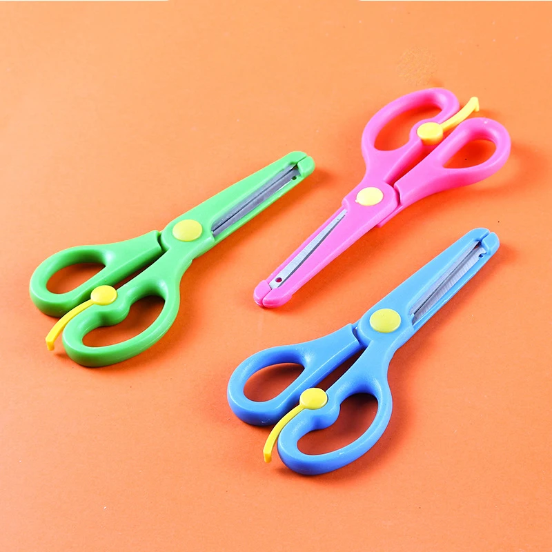 1Pc 135mm Mini Safety Scissors with Round Head for Students And Kids DIY Paper Cutting Handmade Art Craft Supplies Plastic