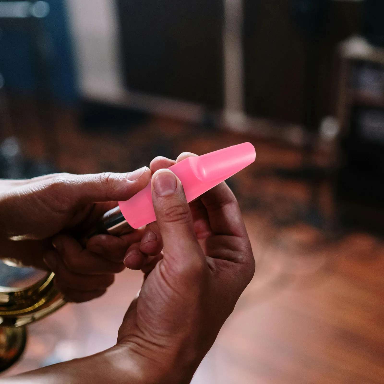 Resin Saxophone Mouthpiece Pink Bright Color Alto Saxophone Mouthpiece Head Enhances Playing Experience Sax Accessories
