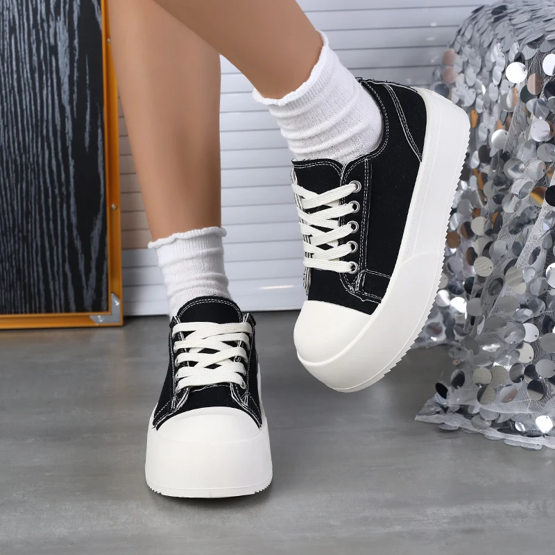 Women's Casual White Sneakers, Height-Increasing Chunky-Soled Skate Shoes with Oversized Toe Cap, Commuting & Trendy Outfit​