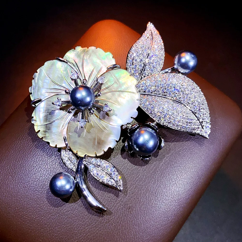 الراقية مطعمة حبة الفاوانيا زهر البرقوق بروش ضوء الأزياء الفاخرة تنوعا معطف ثوب مسائي اكسسوارات الديكور #1