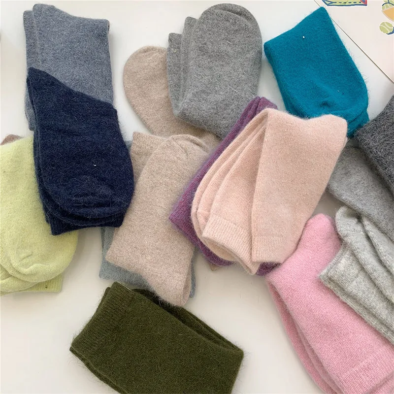 Chaussettes chaudes en fausse fourrure pour femmes, chaussettes d'hiver en poils de lapin Angora, couleur unie, épaisses, en laine de lapin