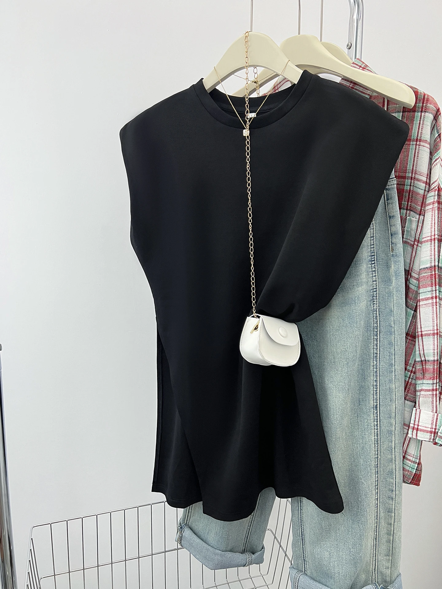 

Ele Bla асимметричный подол, круглая футболка Ne Svel прямого кроя, женский летний простой универсальный топ на голову