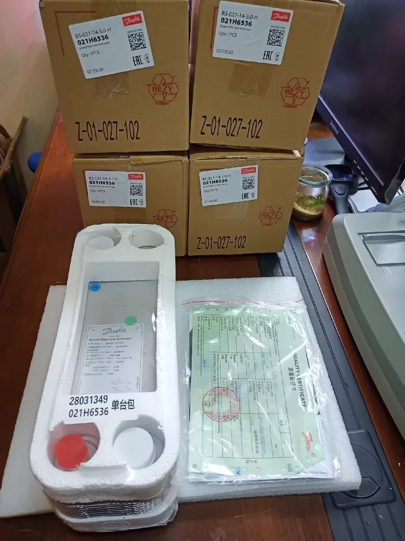 Brandneue zentrale Klimaanlage, Zentrifugalöl, Kühlplatte, Kühler, Edelstahl, Kondensator! B3-027-14-3.0-H