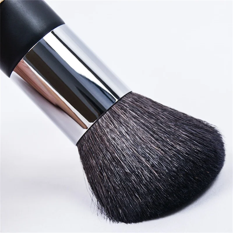 Loose Powder Makeup Brush Pressed Powder Blush Blending Facial Contour Brush Goat Wool Wooden Handle Multifunctional Makeup Tool