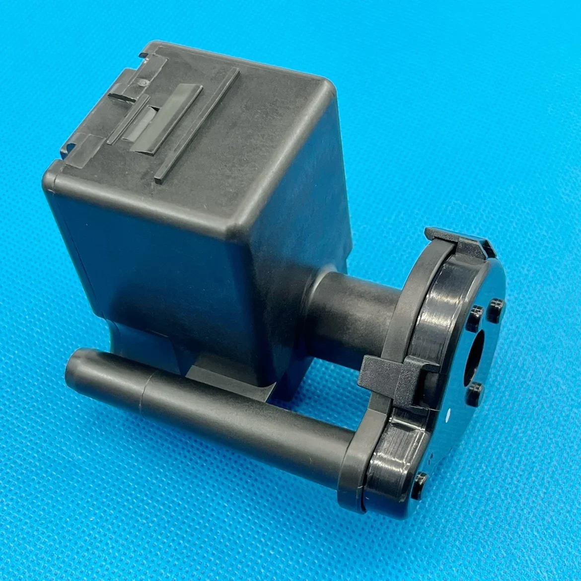 M318 0184000015   Детали сливного насоса 50 Гц для сушилки для одежды Haier GBNE9-686U1