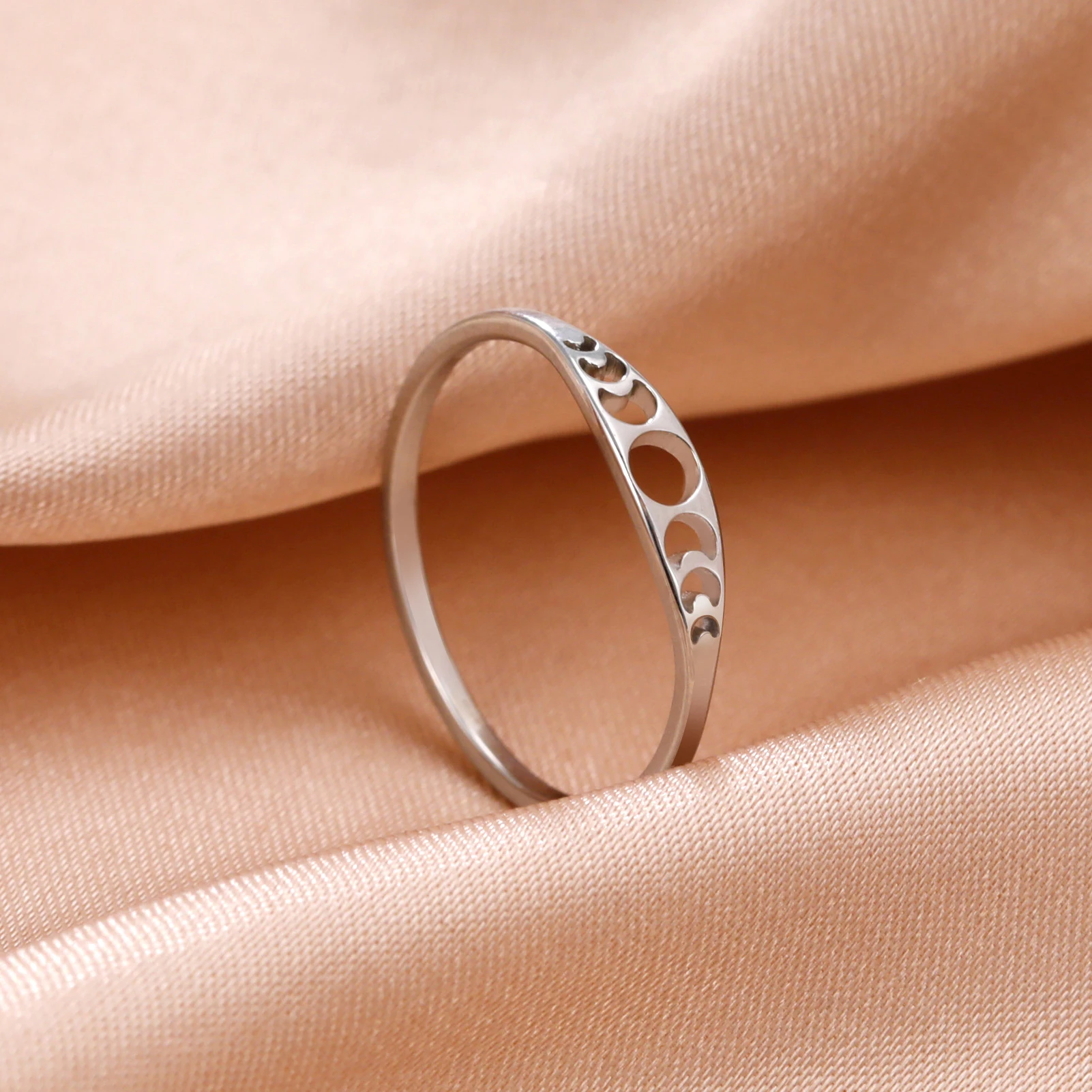 Cazador Minimalist Crescent Moon Phase Rings for Women Jewelry Stainless Steel Rings Aesthetic Mother Gift Anniversary Wedding