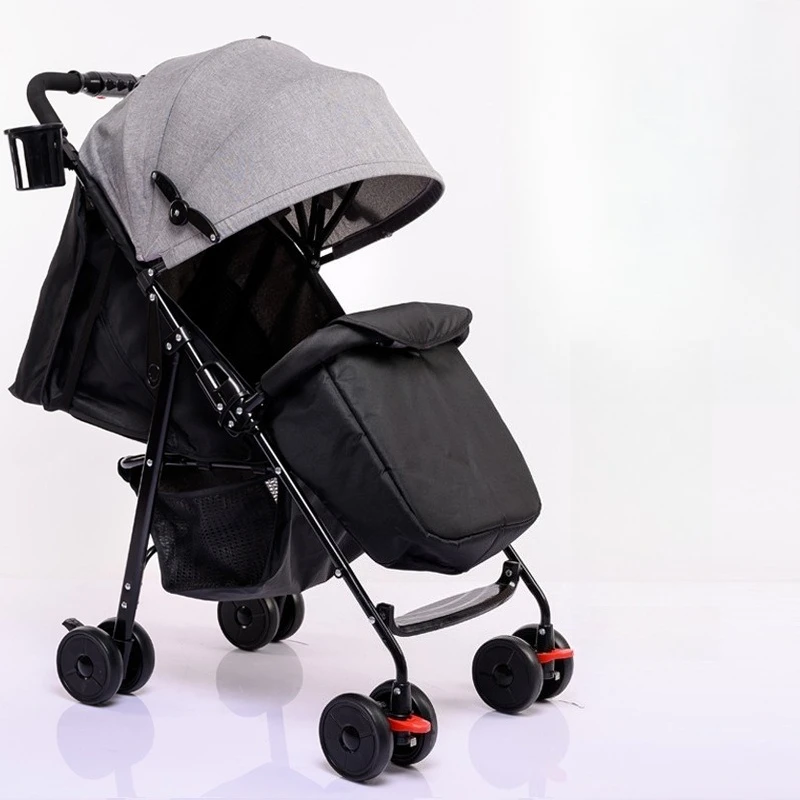 

Складная и легкая детская коляска для сидения и лежания, амортизирующая и устойчивая к тормогам на все сезоны.