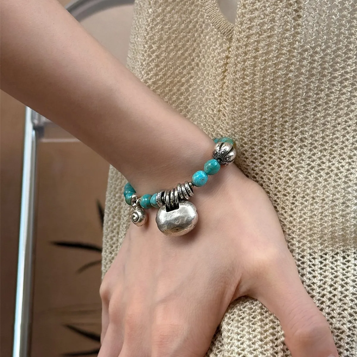 

New Chinese ethnic style lotus turquoise ingot lock bracelet female niche design versatile retro high sense