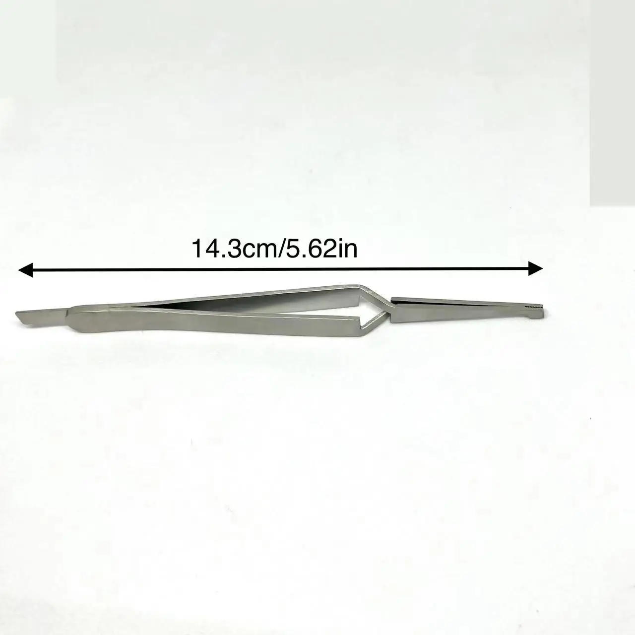 Dental Orthodontic Bracket Tweezers, Reverse Action Tweezers, Orthodontic Serrated Tweezers.