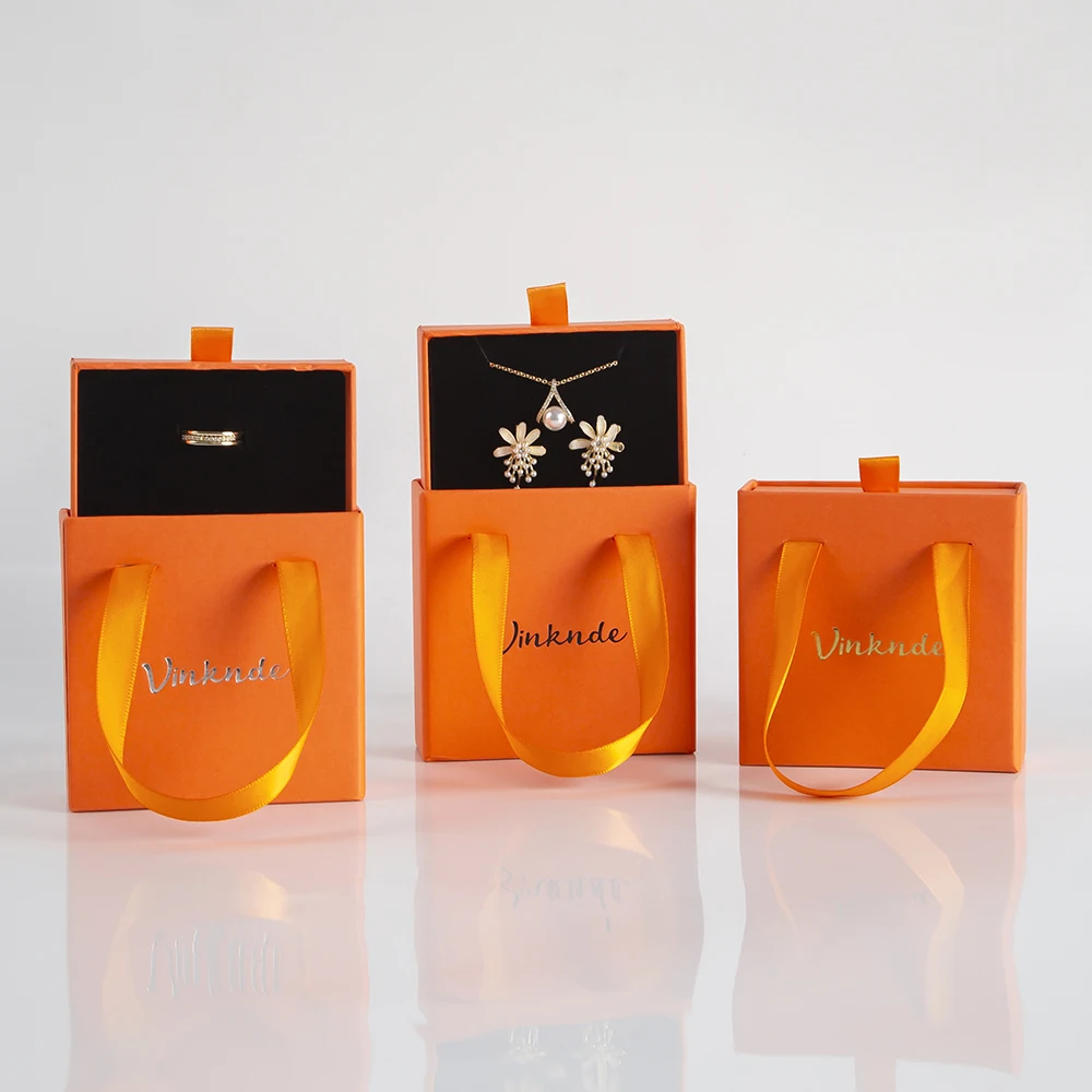 24 قطعة صندوق تعبئة المجوهرات المحمولة شعار مخصص يرتدي درع حلقة القرط قلادة تخزين علب الهدايا ورقة درج حالة السائبة