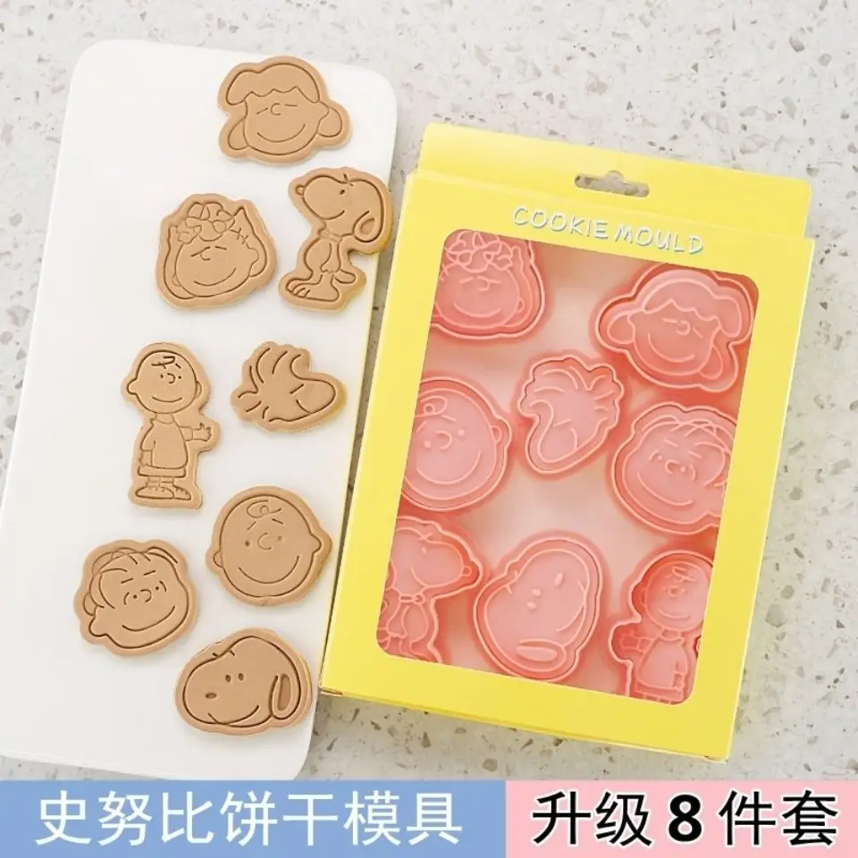 8Pcs/set Snoopy Cookie Mould 3d Cartoon Anime Figure Charlie Brown Woodstock Marcie DIY Baking Mold Party Accessories