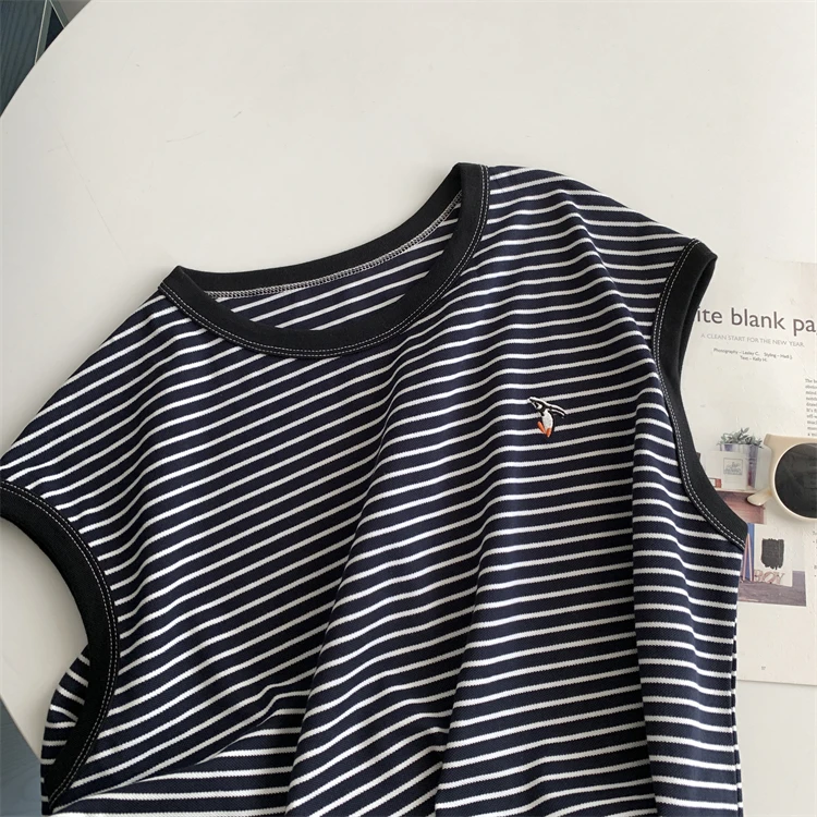 Retro Blue Penguin Embroidery Svel Striped T-irt Lightweight round Ne Summer Top for Women Breathable Cotton Blend