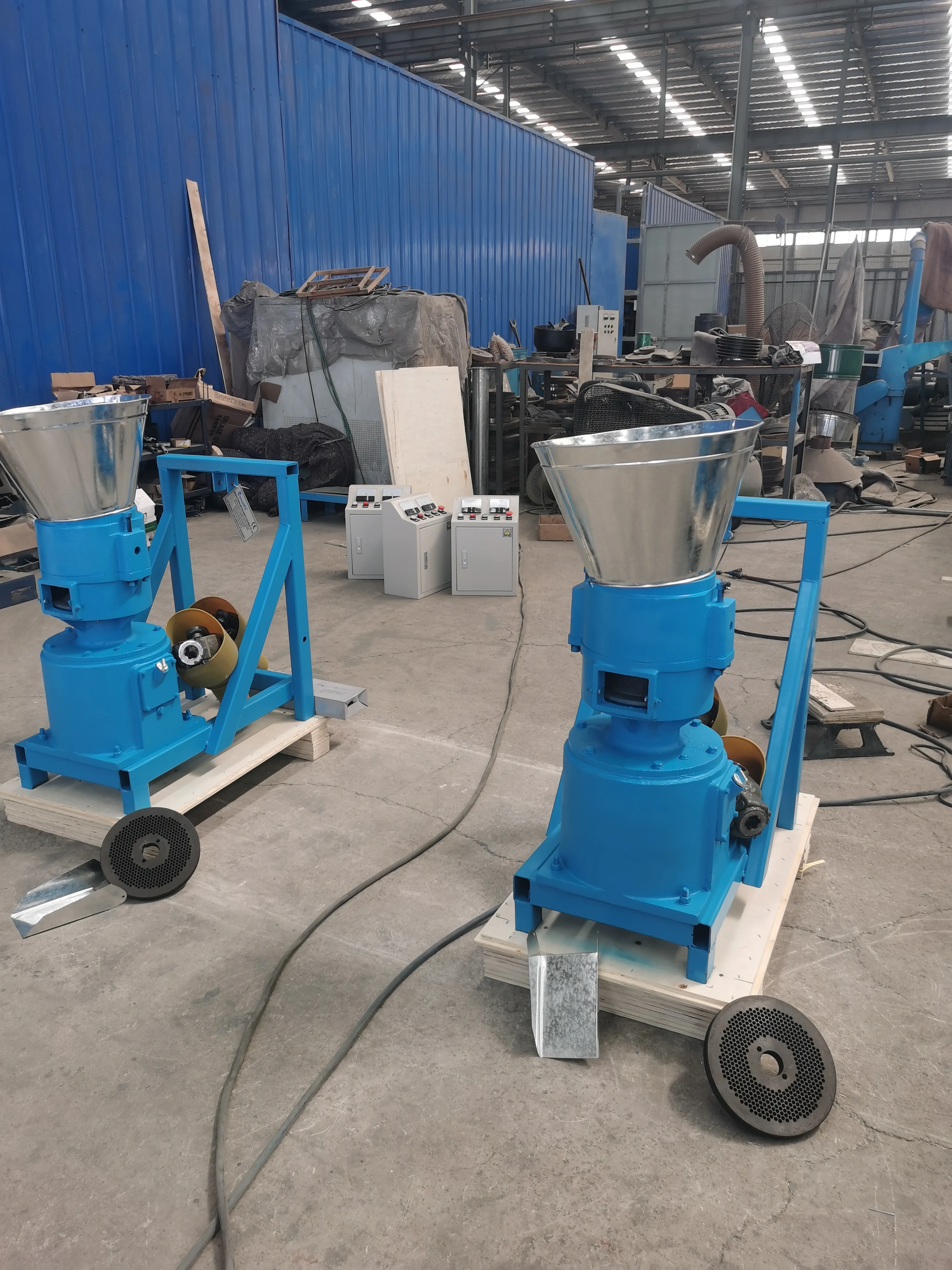 800 Kg/h Poultry Pig Cattle Cow Sheep Chicken Feed Pellet Making Machine Feed Pellet Machine Pelletizer Machine for Animal Feeds