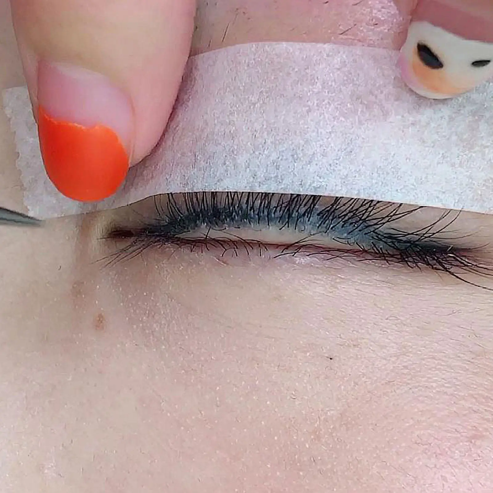 

8 рулонов нетканой ленты для наращивания ресниц, изолирующая кожу вокруг глаз, с мягким клеем, комфортная, дышащая, безопасная для кожи