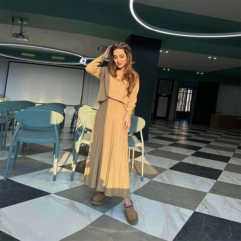 

Fashionable Commute round Neck Pure Color Long Sleeve Pleated Skirt Set Elegant Transcendental Cross-Border Style Autumn Wear