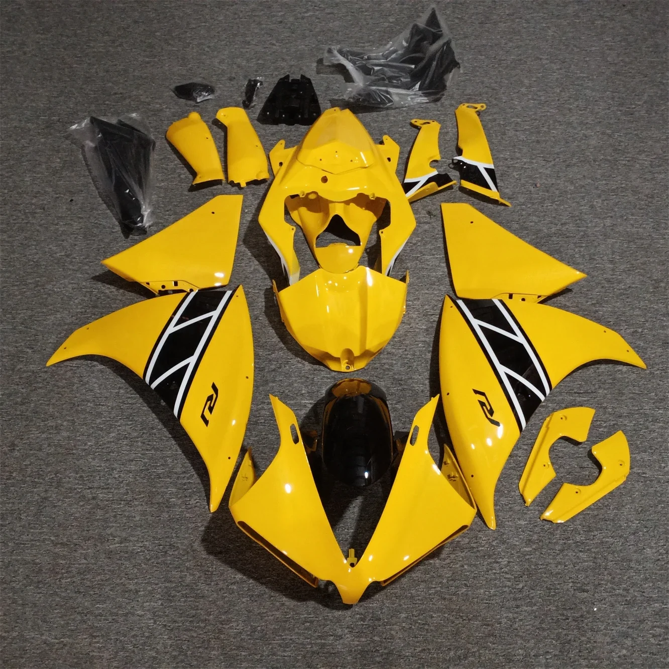 

Motorcycle Fairing Suitable for Yamaha R1 2012 2013 2014 Years YZF1000 12-14 Fairing Black Yellow White