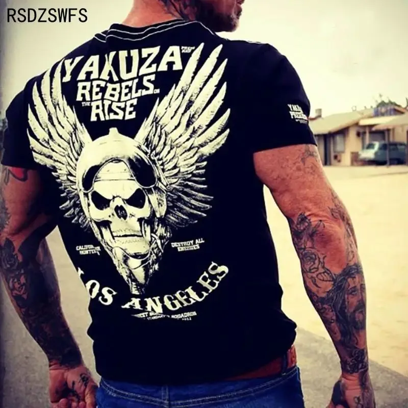 تي شيرت رجالي صيفي عصري مريح برقبة دائرية يسمح بمرور الهواء مع نمط طباعة جمجمة قمة الموضة غير الرسمية في الهواء الطلق