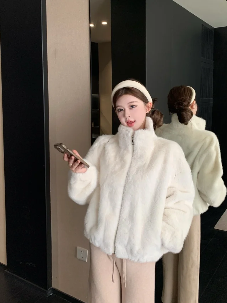 

Lavender Long Sleeve Fur Jacket And Loose Casual Pants Two Piece Set Women's Fashion Spring Collection Soft Style Outfit
