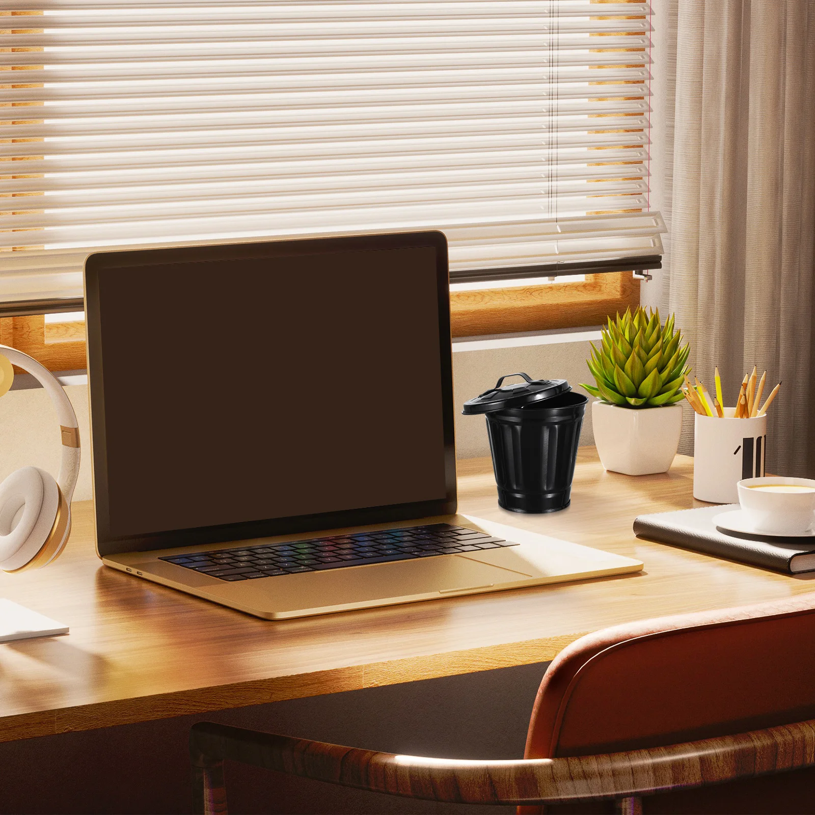 

Small Creative Desktop Garbage Bin Trash Can with Lid Compact Tabletop Waste Container Flower Pot Storage Desktop Garbage Bin