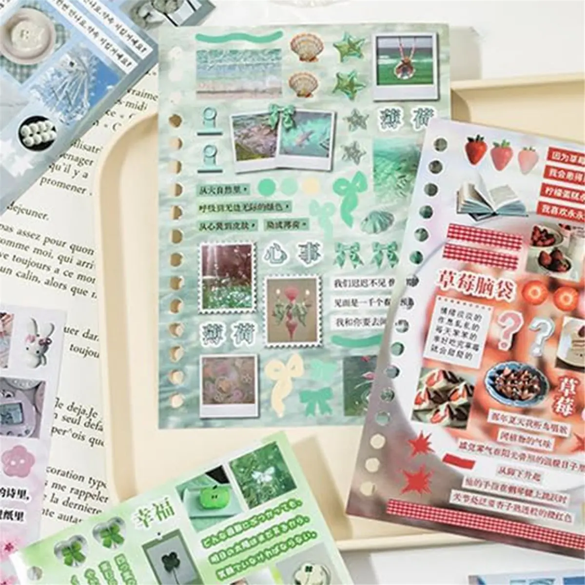 【AT48】 NEW Dreaming of Retro Style Sticker Book, 30-Page Japanese Retro Dreamcore Sticker with Frosted Glitter,A