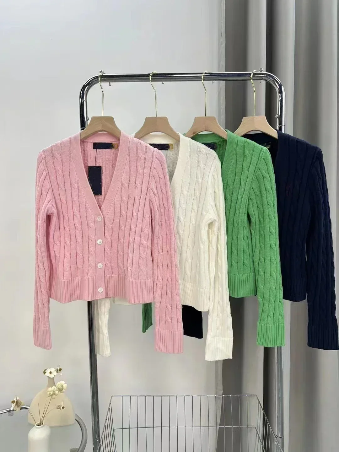 

2024 Women's Cardigan Pony logo 100% Cotton Spring and Autumn Sweater Korean Fashion V-Neck High Quality Knitted Sweater