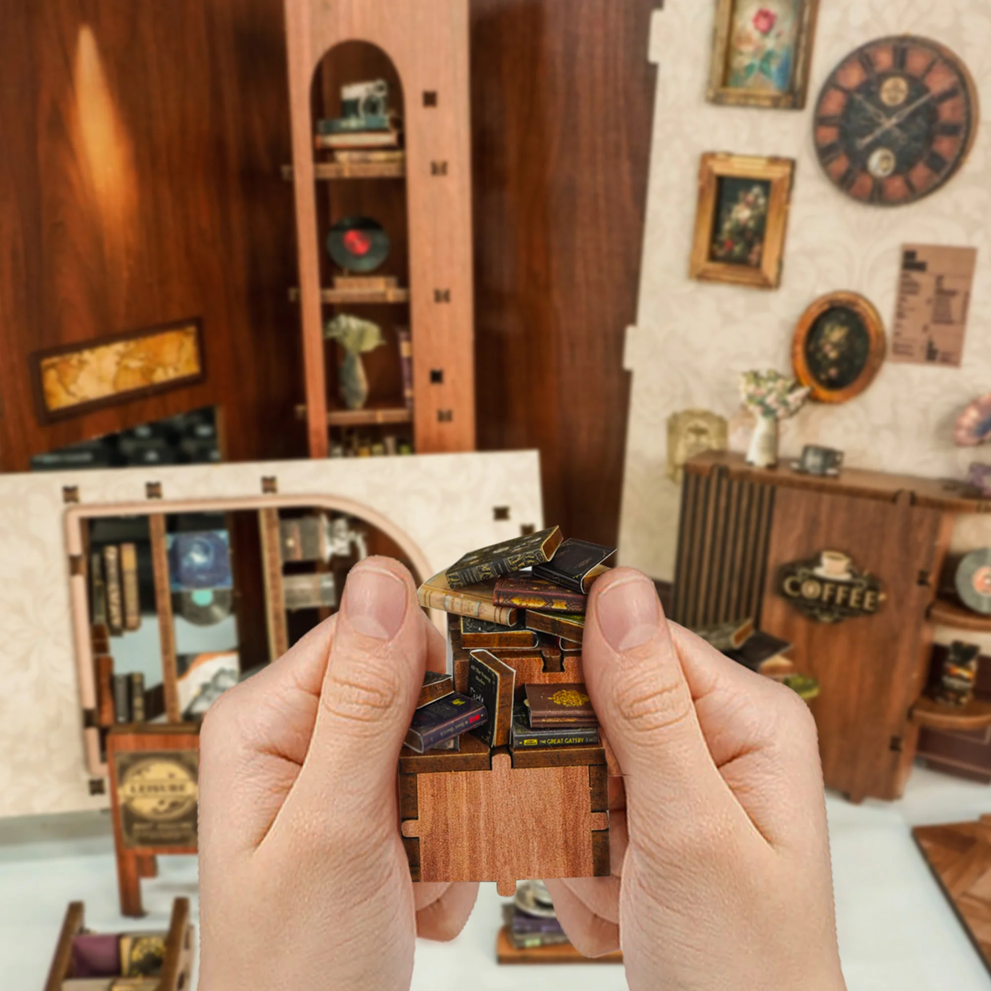 DIY Holzbuchladen Buchecke Regaleinsatz Momente in der Zeit Miniaturmodellbausätze Bücherregal mit Licht Buchstütze für Freunde Geschenke