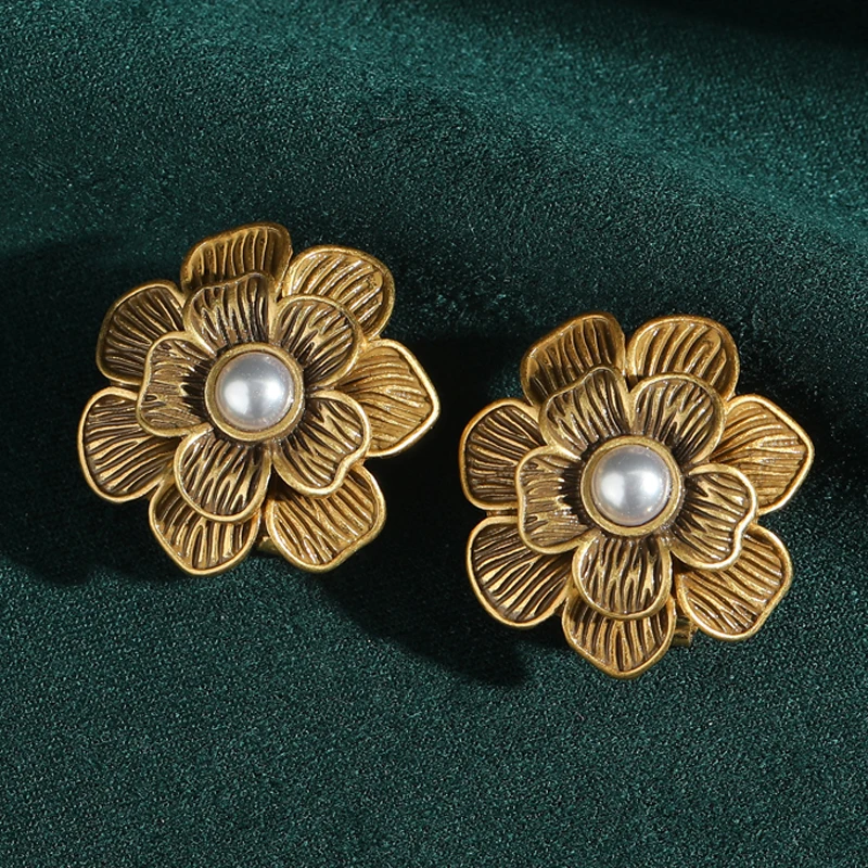 

Vintage Camellia Flower Stud Earring Antique Gold Color Pearl Jewelry Designer Quality Luxury Gifts New Trends 2025 Wedding New