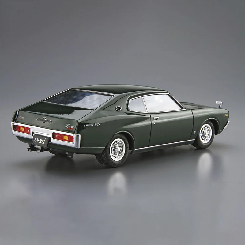 Aoshima 05950 Static Assembled Car Model Toy 1/24 Scale For Nissan KHC130 Laurel HT2000SGX 1975 Car Model Kit