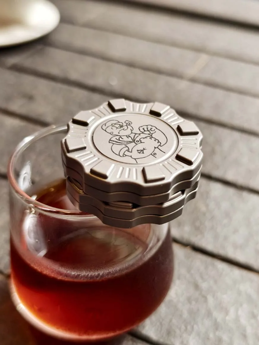 

1 шт., золотой карп, вращающиеся на удачу чипсы из титанового сплава, поп-монеты, игрушки для снятия стресса, двусторонние волчки с гравировкой