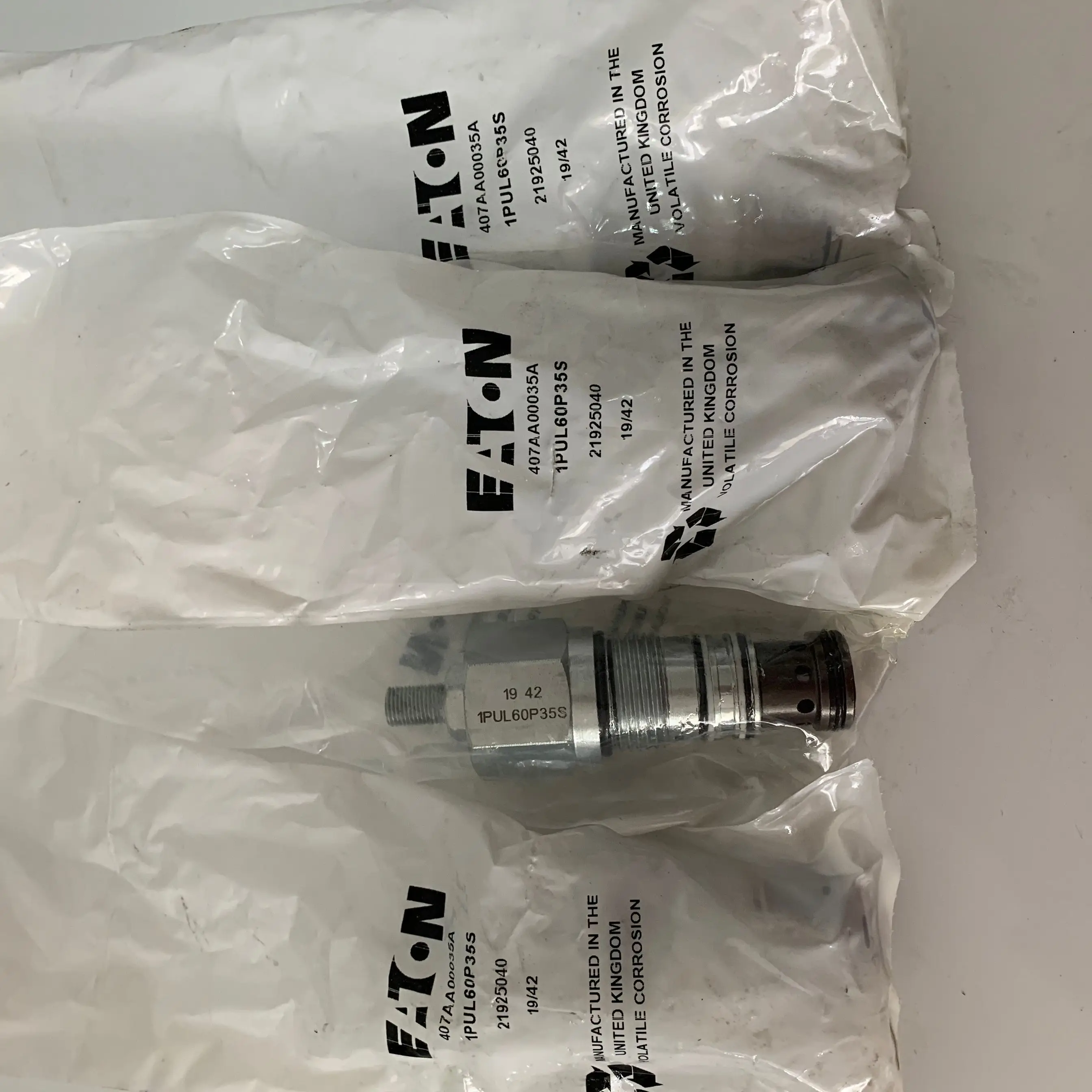 1PUL200P20S 407AA00036A Unloader Valve eat on  vick ersIH Cartridge Valve Original Made in UK Large Stock Cartrige Valve HF SUN