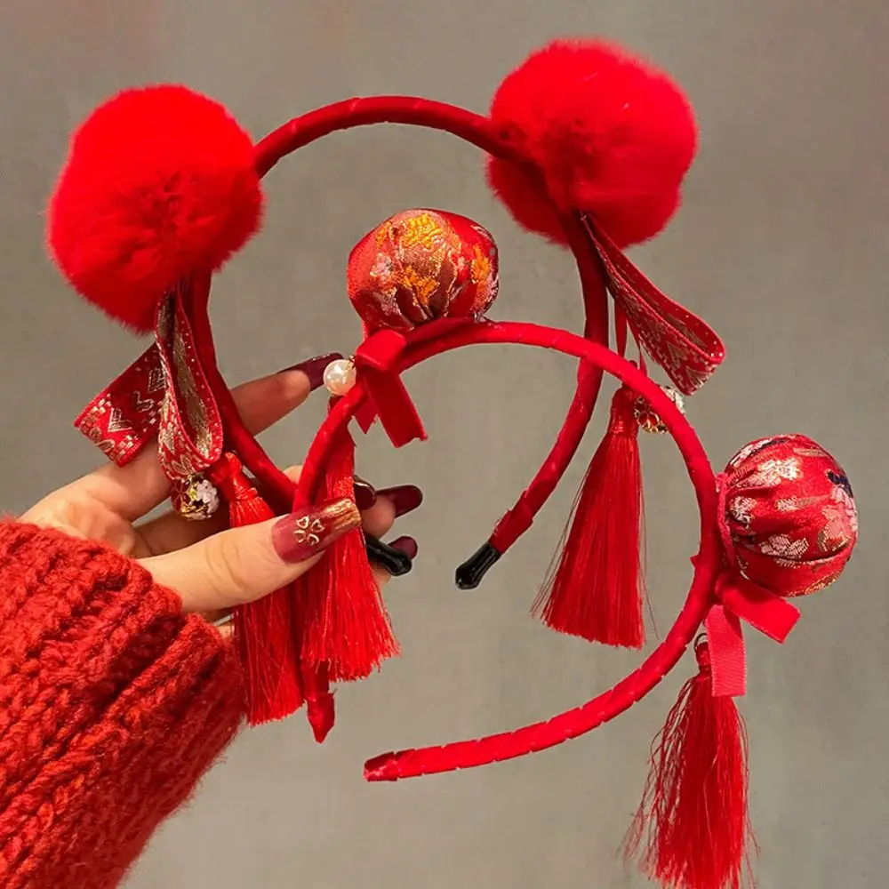 Diadema roja, banda para el cabello de Año Nuevo, bonita flor con bola de pelo, tocado de estilo chino, tocado de Año Nuevo, diadema con lazo rojo y