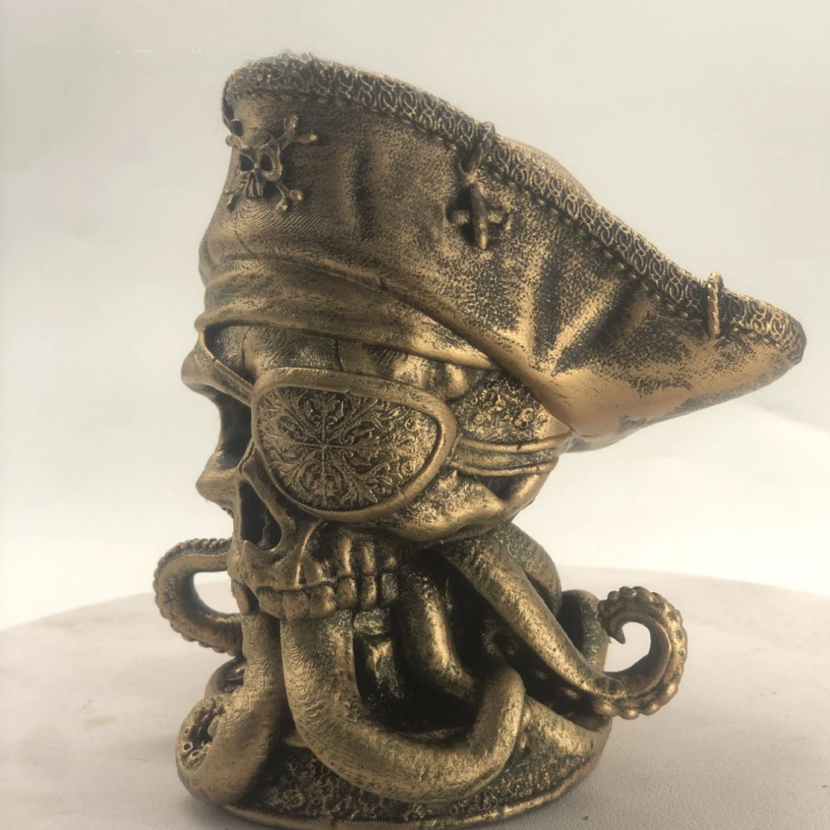 Vintage Octopus Pirate Skull Statue Davy Jones Captain Figurine Resin Art Ornament Home Interior Desktop Decoration Accessories