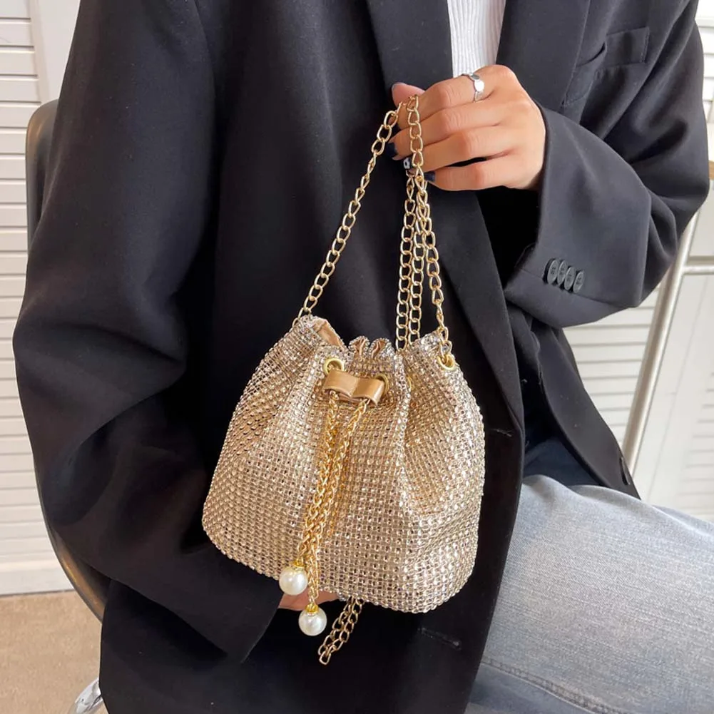 

Women Chain Crossbody Bag Solid Color Rhinestone Glittering Satchel Bag Drawstring Shinny Sling Purse Dinner Party Bag