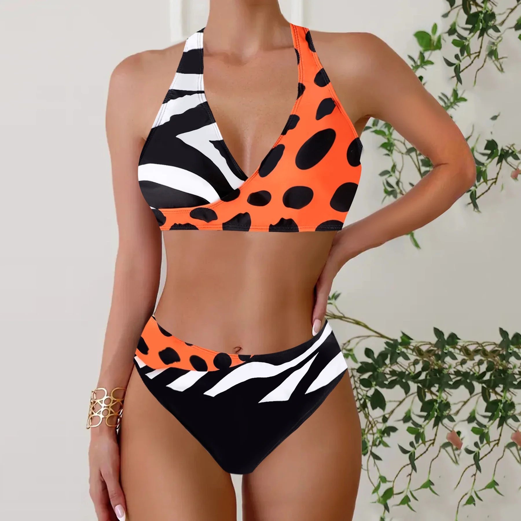 

Women's Summer Vacation Tankini Set - High Stretch Crew Neck Swimsuit with Random Print, Knit Fabric 2 Piece Tropical Bikini