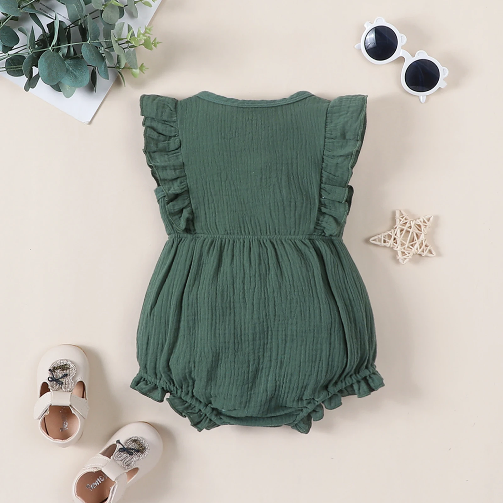 Fashionable Pleated Sleeveless Triangle Jumpsuit for Baby Girl Cute Fabric Summer Outfit