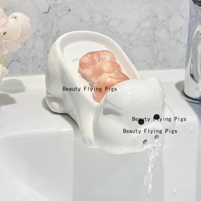 1pc Ceramic pig soap box bathroom sink creative and cute automatic draining soap box decoration ornament