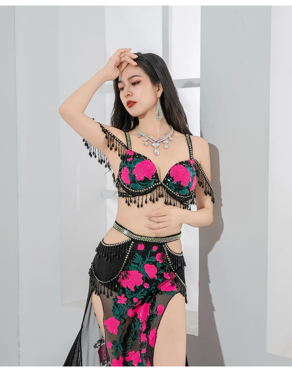 Zestaw Kostiumów do Tańca Brzucha Egipskiego dla Kobiet, Strój do Tańca Orientalnego, Haftowany Strój Grupowy, Kwiatowy Biustonosz i Spódnica, Kostium na GALA