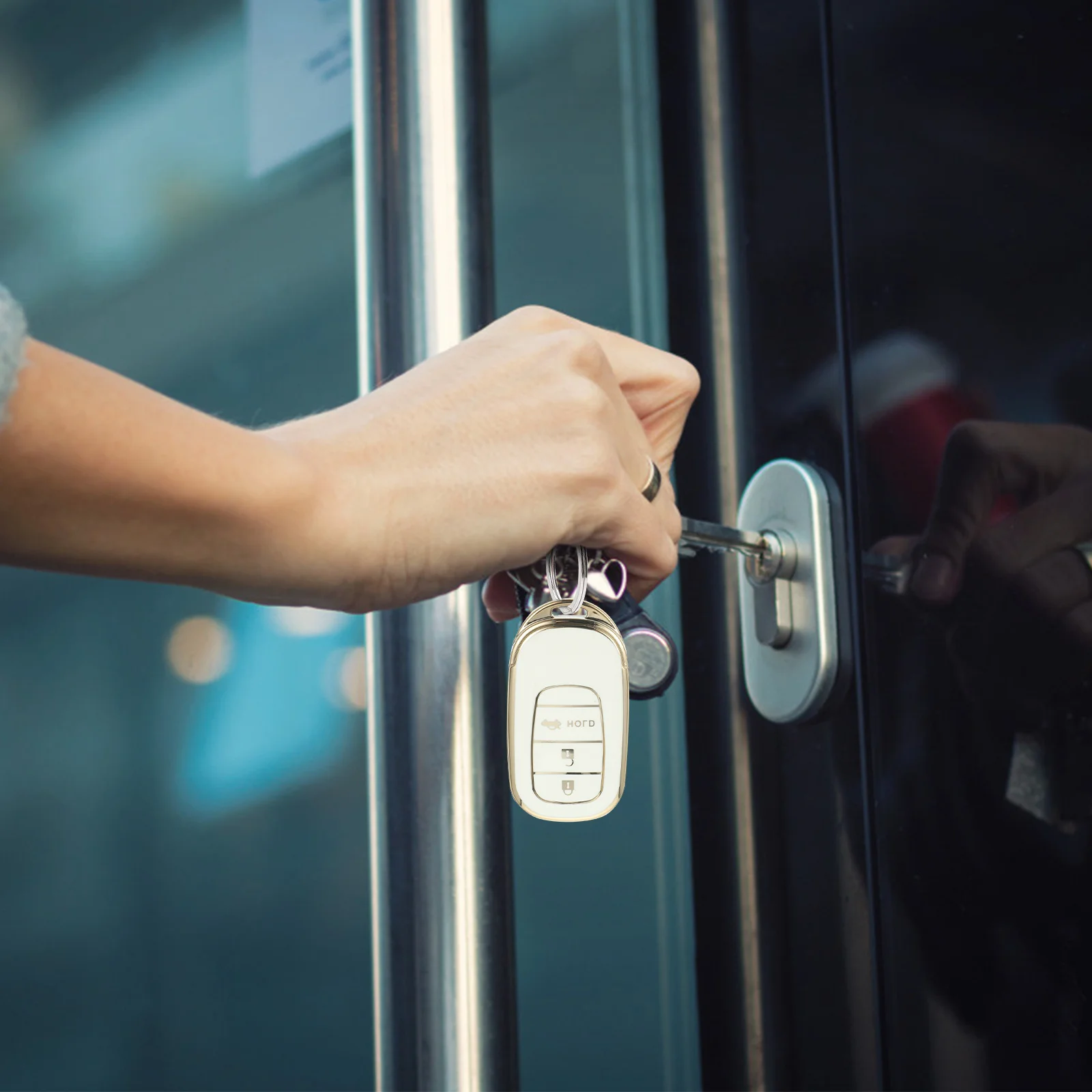 

Key Fob Case Replacement for G11j3 Car Key Soft Flexible Tpu Durable Metal No Deformation Keyfob Keychains Covers