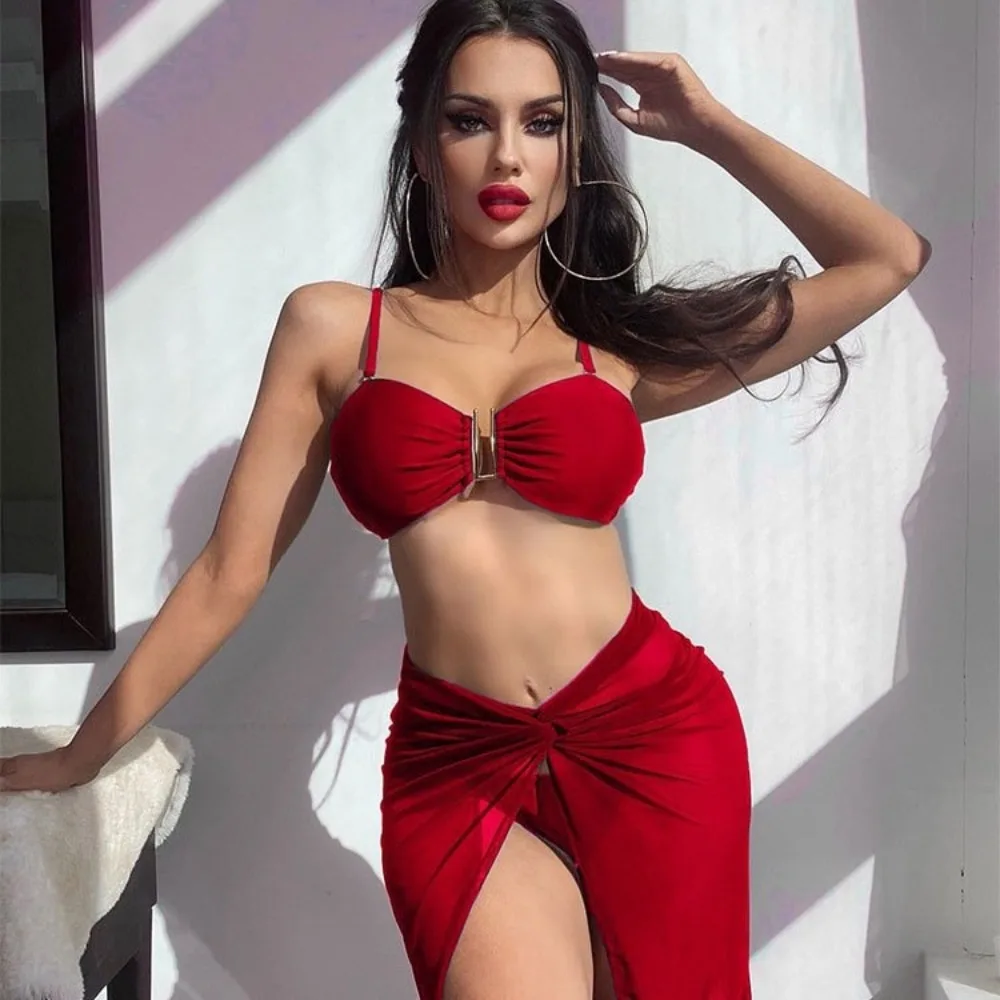 ملابس سباحة أوروبية وأمريكية بلون سادة مكونة من ثلاث قطع ملابس سباحة مزخرفة على شكل حرف U