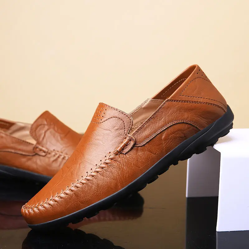 Men Casual Shoes New 2024 Fashion Slip on Soft Loafers Men Leather Flat Shoes Male Driving Walking Work Shoes Mocassin Homme