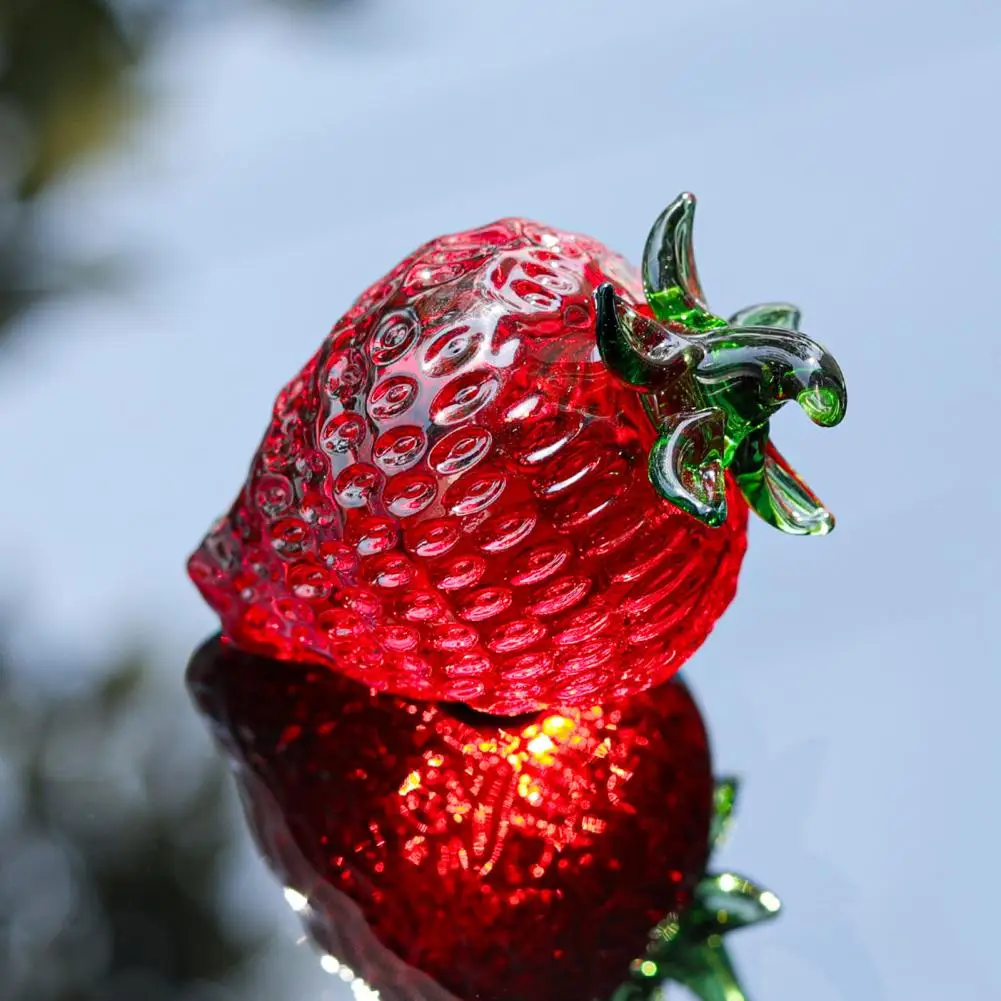

Strawberry Figurine Glass Fruit Figurine Set Strawberry Pineapple Persimmon Sculpture Paperweight for Desktop Decoration