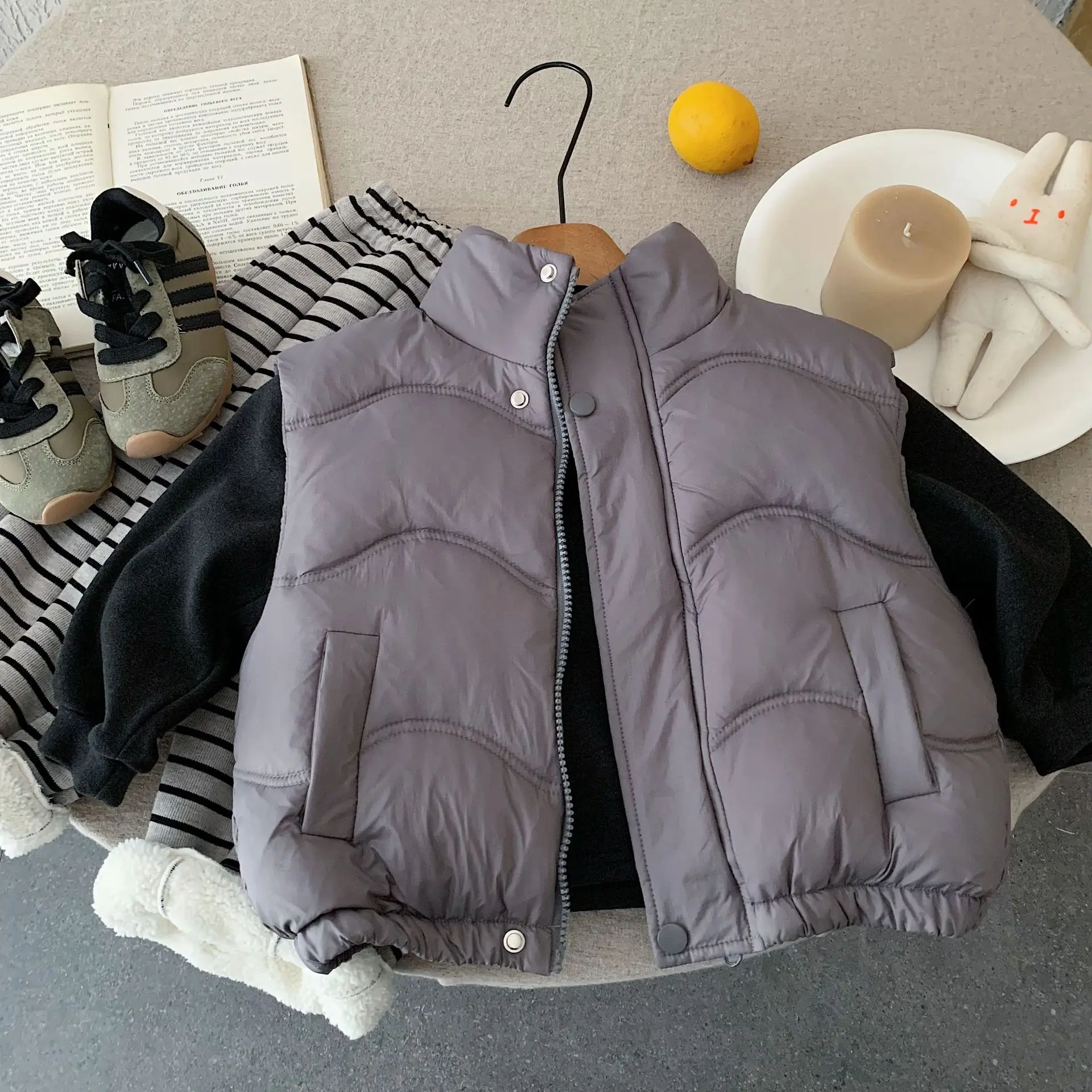 

Kids Baby Boys Vest Parkas New Winter Solid Sleeless Thicken Warm Toddler Boys Waistcoat Children 3-8Y Boys Vest Casual Tops