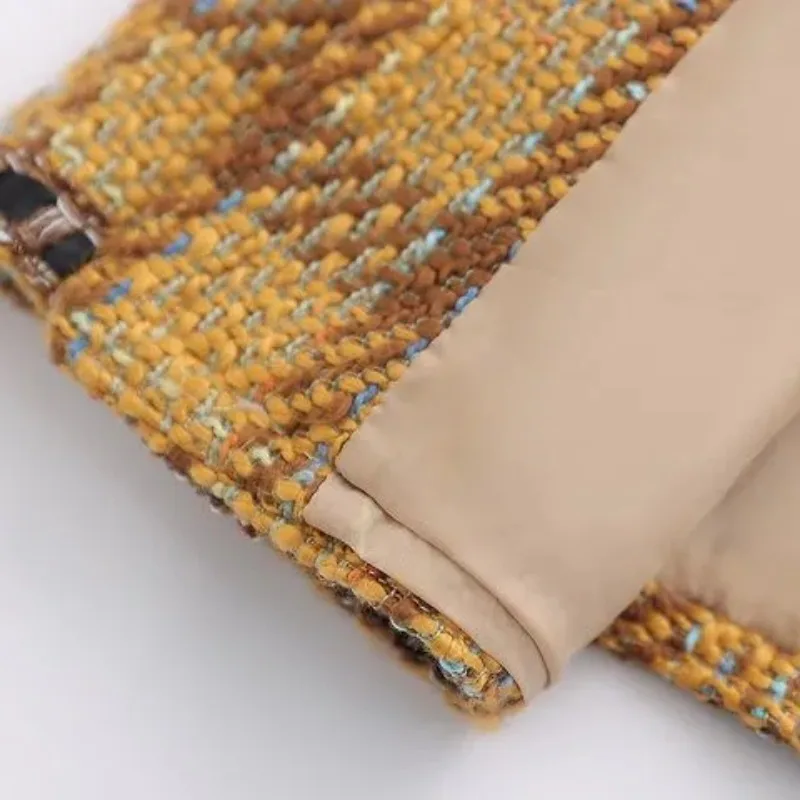 Herfst en winter vest met contrasterende knopen, geruite damesjas met lange mouwen, modieuze elegante top voor woon-werkverkeer