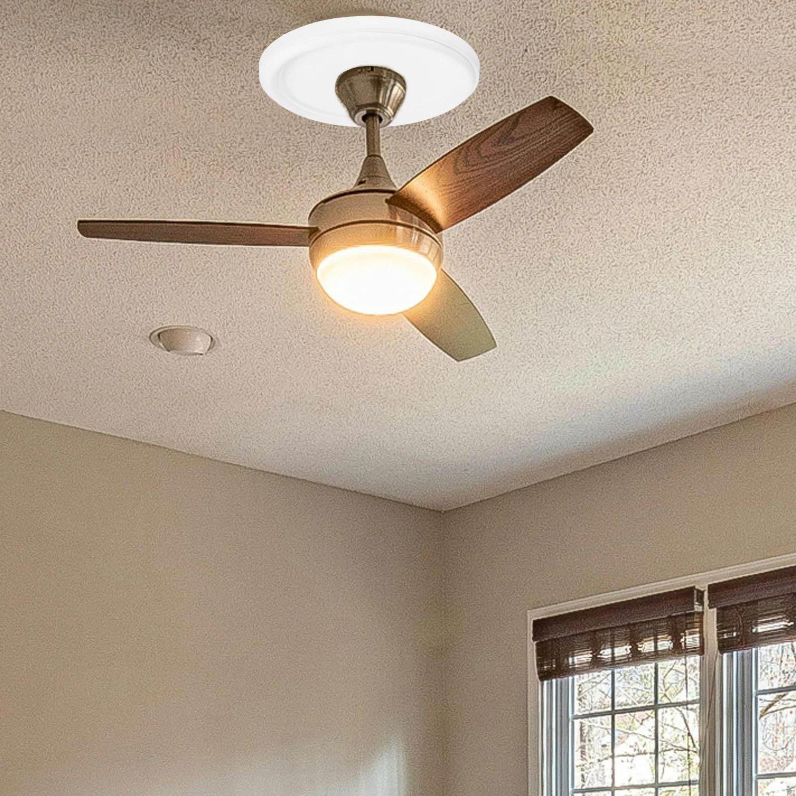 

1pc Round White Polyurethane Ceiling Light Canopy Cover Plate Decorative Medallion For Chandelier Fan Mount Pendant Fixture