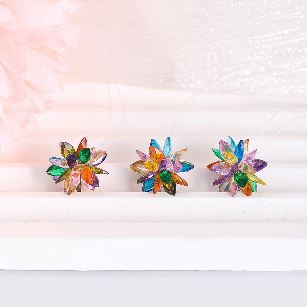 3pcs Snowflake Globes Gems in Vibrant Sparkling Colors Miniature Perfect for Parties Balls Christmas Tree Decorations