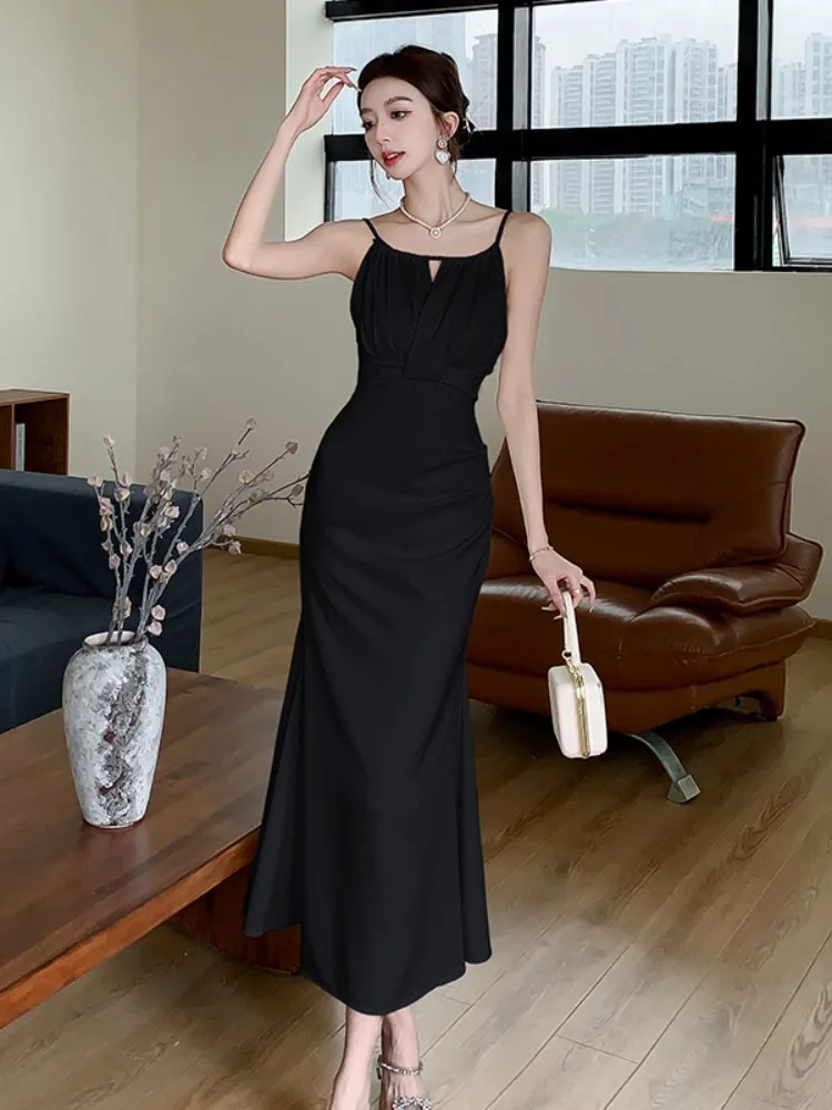 Summer 2025 New Vintage ter Ne Strap Dr Women's Satin Fi Tail High-End Long Design Sensation Gown