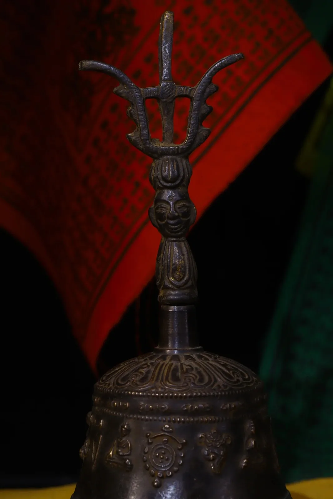 Bronze Buddha head Sakyamuni Rattle Bells Amulet Dharma Worship Hall Town house