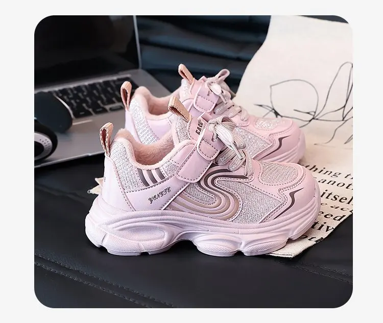 أحذية أطفال ربيعية جديدة لعام 2025 كاجوال شبكية للأولاد والبنات أحذية أطفال بسيطة ومتعددة الاستخدامات