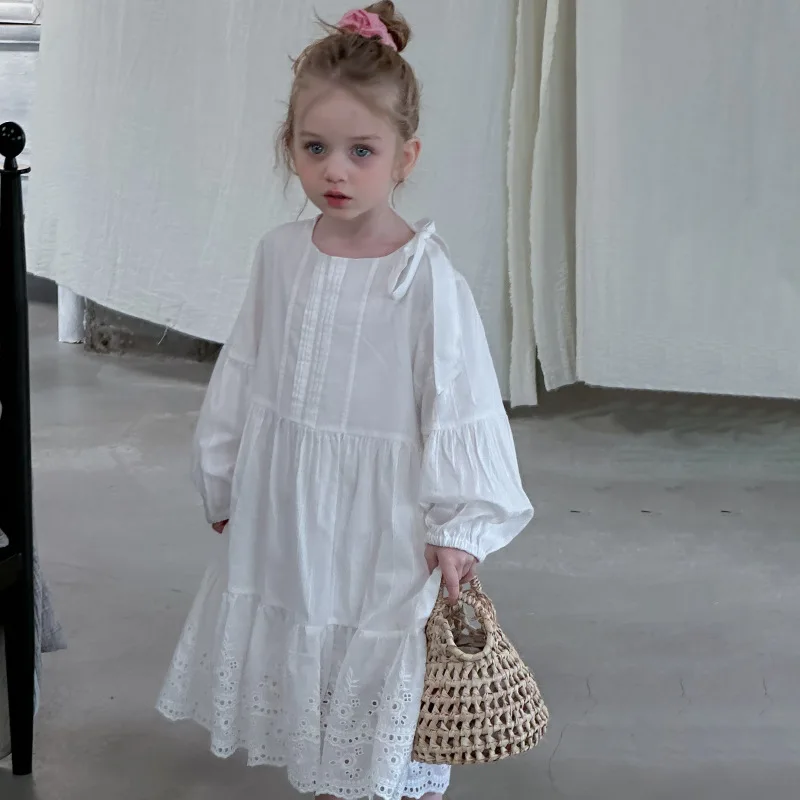 

2025 Autumn Infant Baby Girl Princess Dress White Color Long Sleeve Kid Girl Casual Lace Floral Hem Bow Straps Little Girl Dress